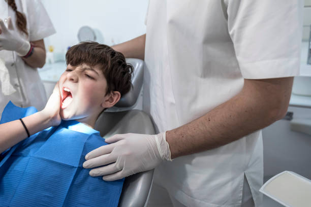 Best Dentist for Tooth Abscess  in Chandler, OK